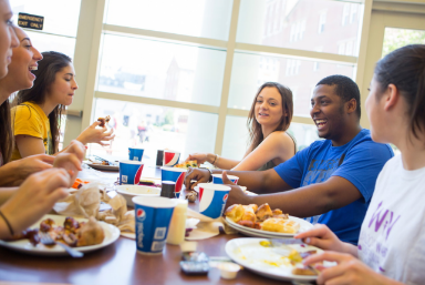 Students eating in Snowden dining hall