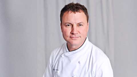 Assistant Culinary Dean Bill Idell '89