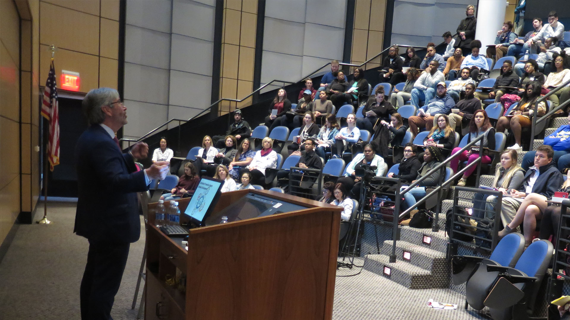 Tom Murray speaks with JWU Charlotte students as the College of Hospitality Management's DVP.