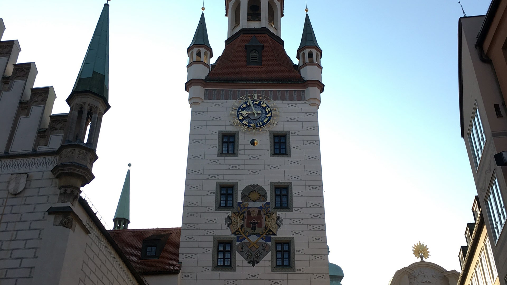 Scenes of architecture in Munich.