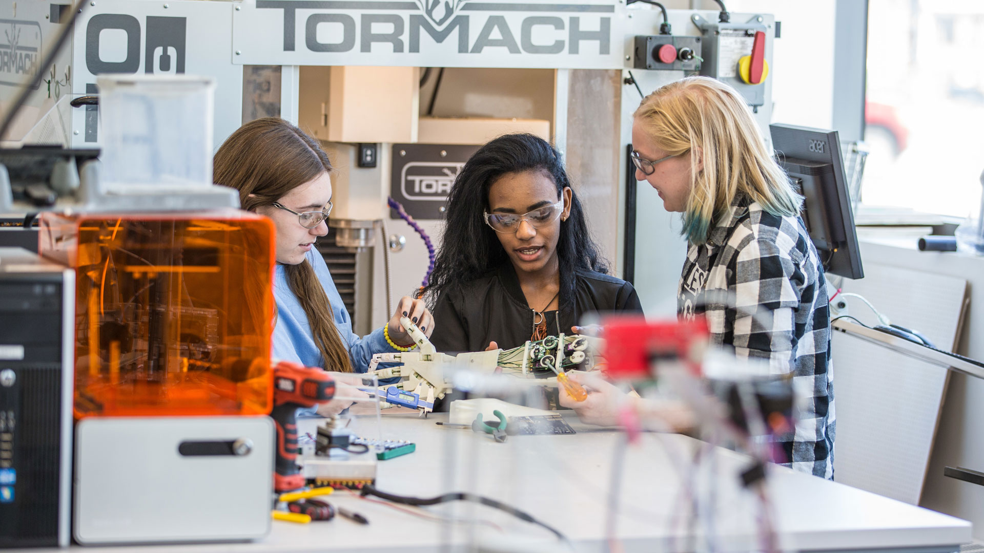 College of Engineering & Design students at the John J. Bowen Center For Science and Innovation