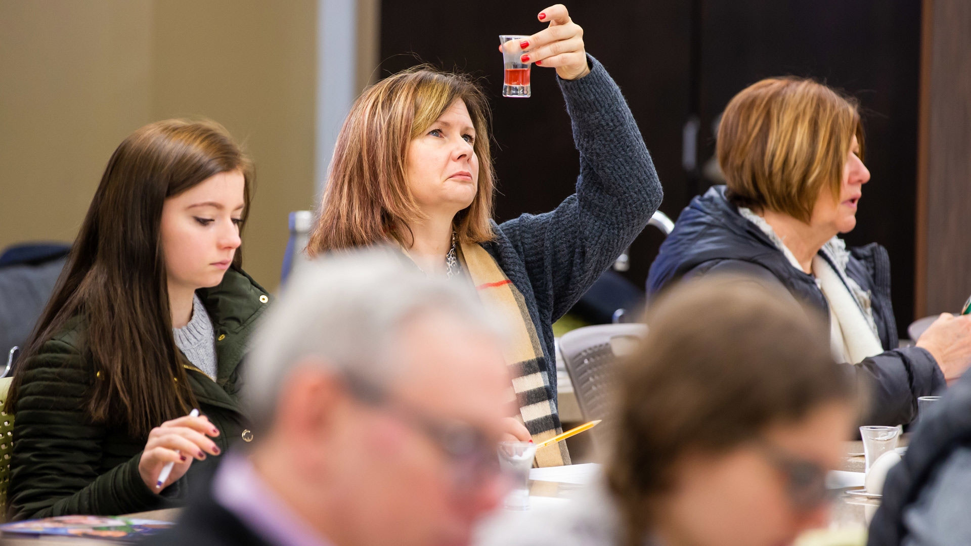  Dean Paul McVety ’09, Ed.D. and Associate Professor Brenda Eckler welcome students to JWU Hospitality Experience Day.