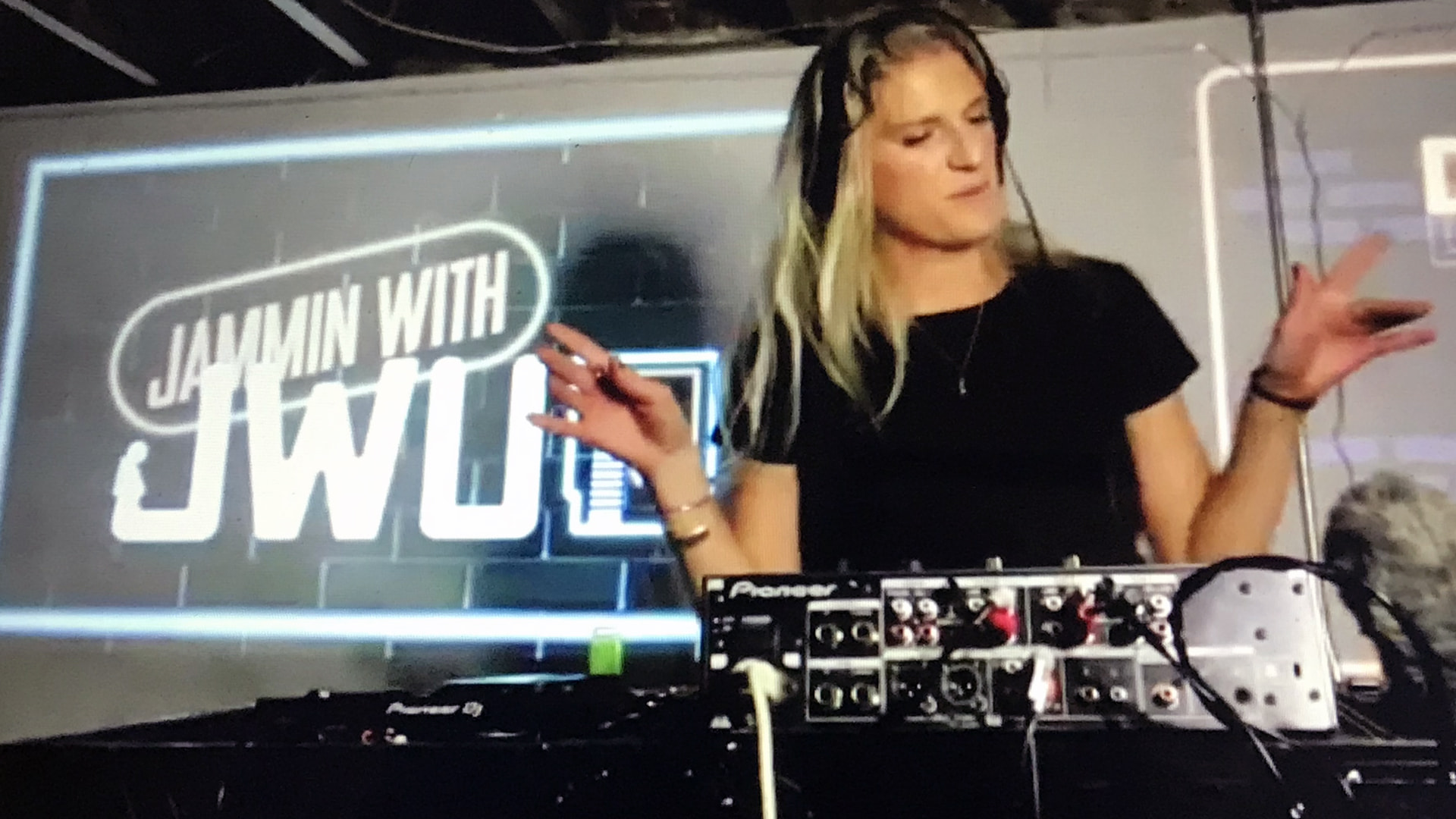 Colorado-based DJ h0usewife during her JWU set on Zoom.
