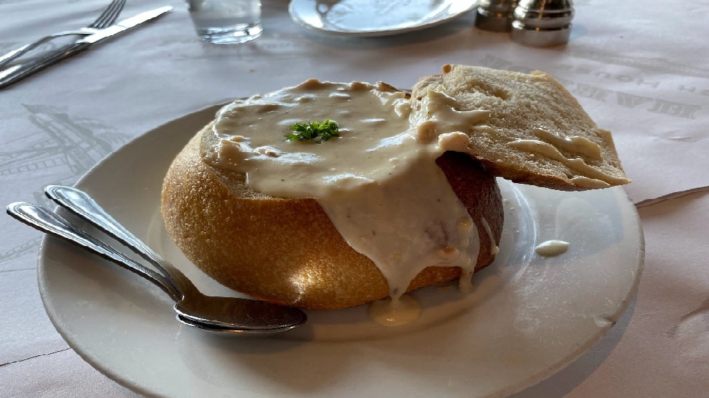 clam chowder in a bread bowl