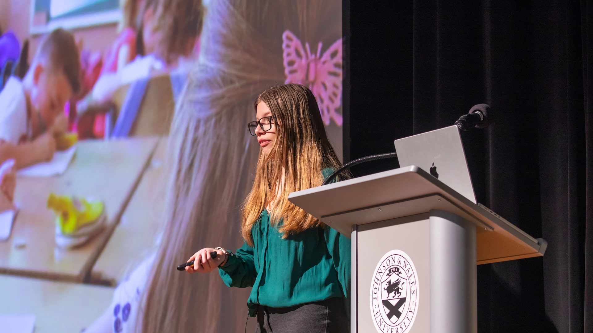 Keely Doyle pitches her idea “OnTask” during Sharkfest 2023.