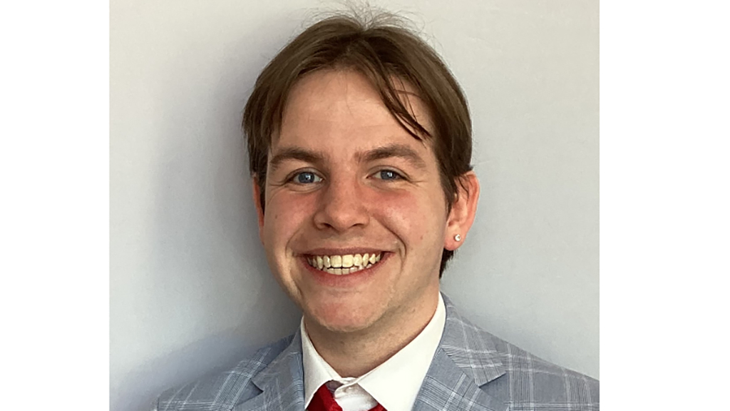 Andrew Peet headshot