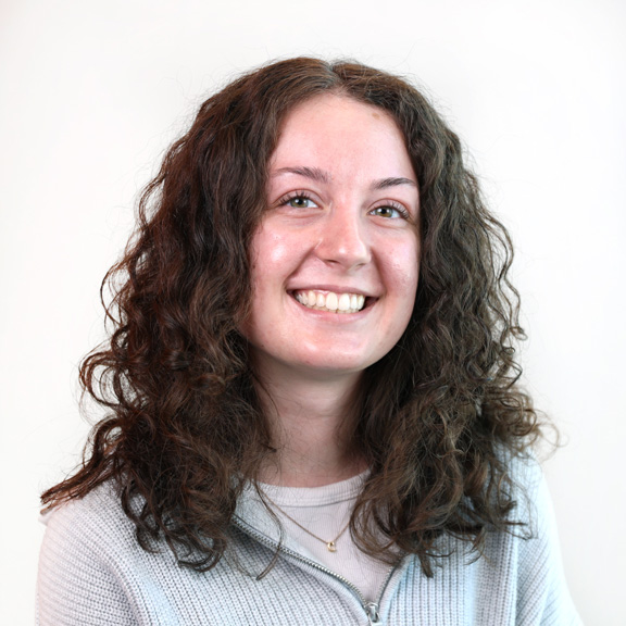 headshot of Chloe Landry '25