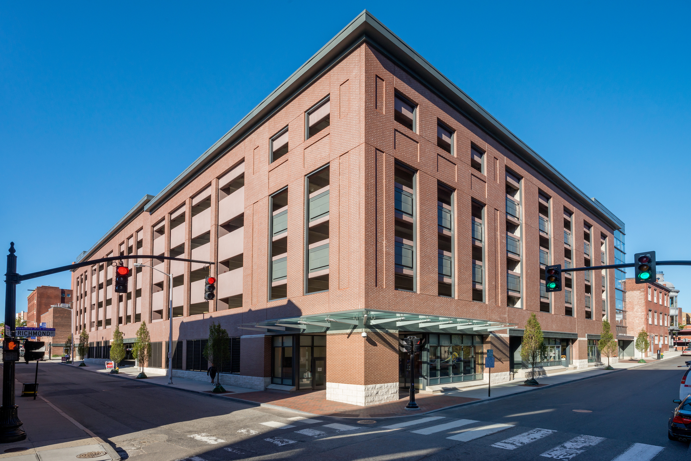 JWU parking garage at richmond and pine streets