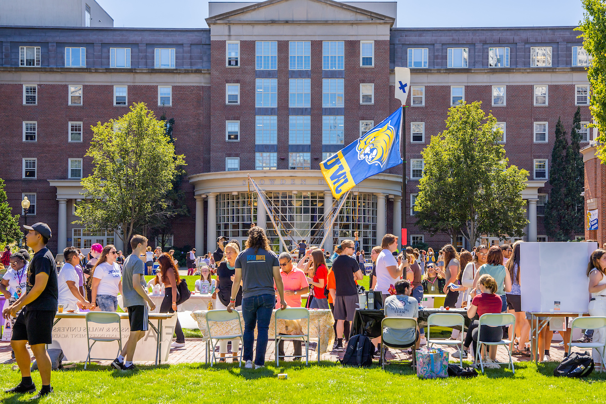 Welsome week with the club involvement in Gaebe Commons