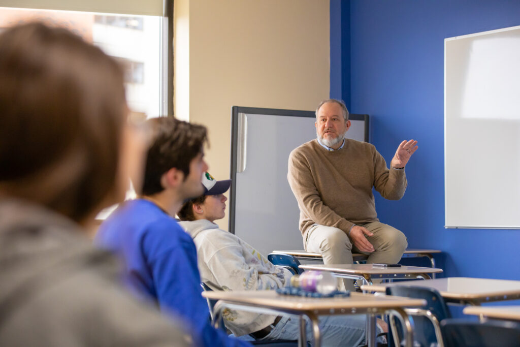 Prof. Anthony Fruzzetti facilitates a discussion on consumer behavior among Business students in his Marketing class. Students examined the various facets of the consumer decision process, including need recognition, consideration, conversion, purchase and post-purchase evaluation and digital aspects of the consumer decision journey. Photos Mike Cohea 2023