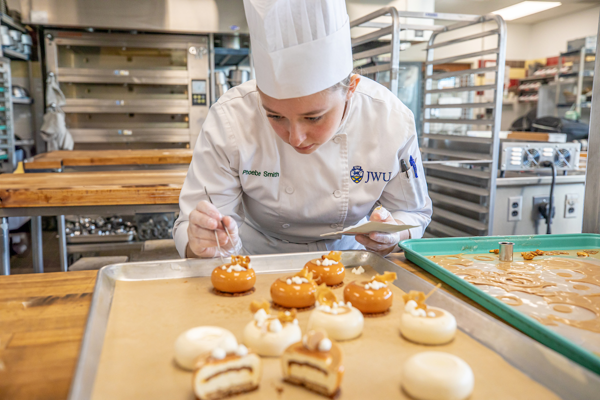 Student in baking and pastry lab