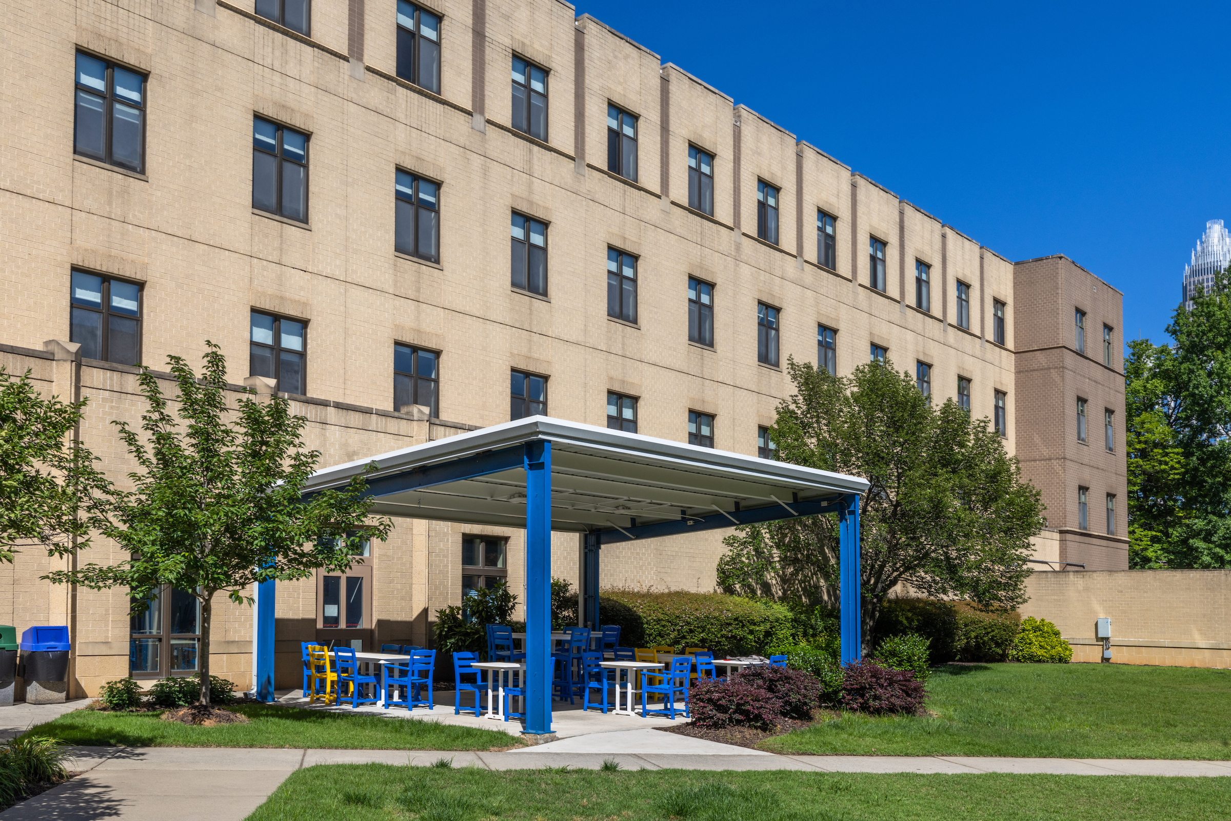Exterior of Cedar Hall, JWU Charlotte, on a nice day