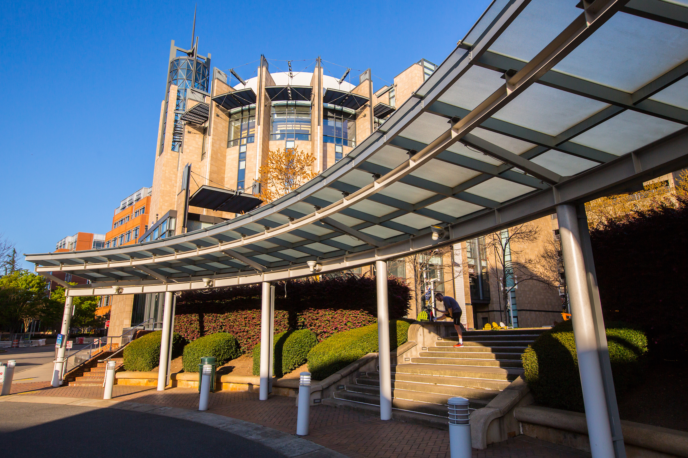 The Academic Center, in background, houses classrooms, labs, kitchens, an auditorium, an events center and lounges. 