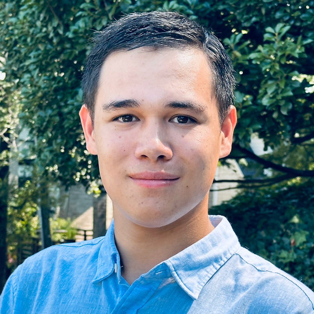 headshot of Noah Reiner '27