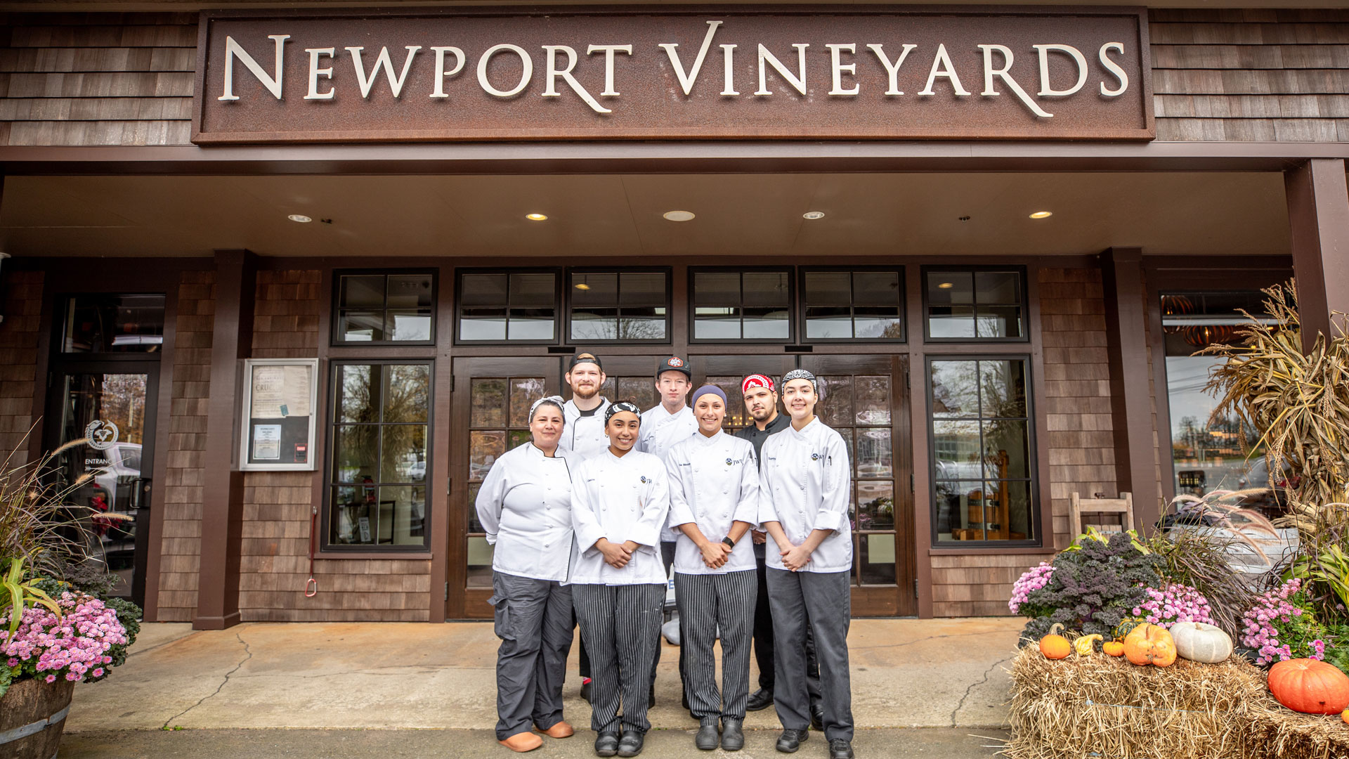 JWU interns and alumni outside of Newport Vineyards