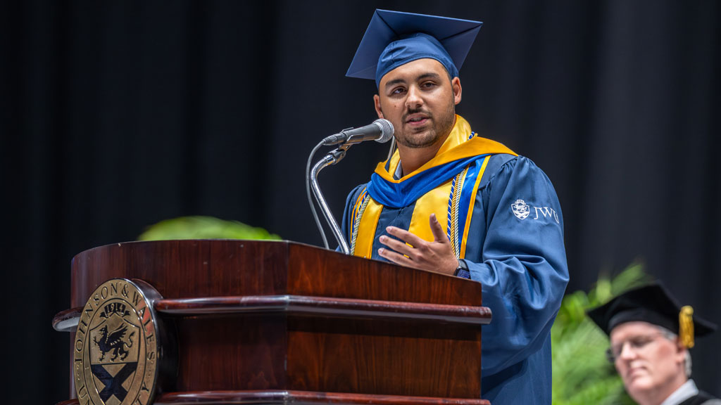 Student speaker John Billinis ’26