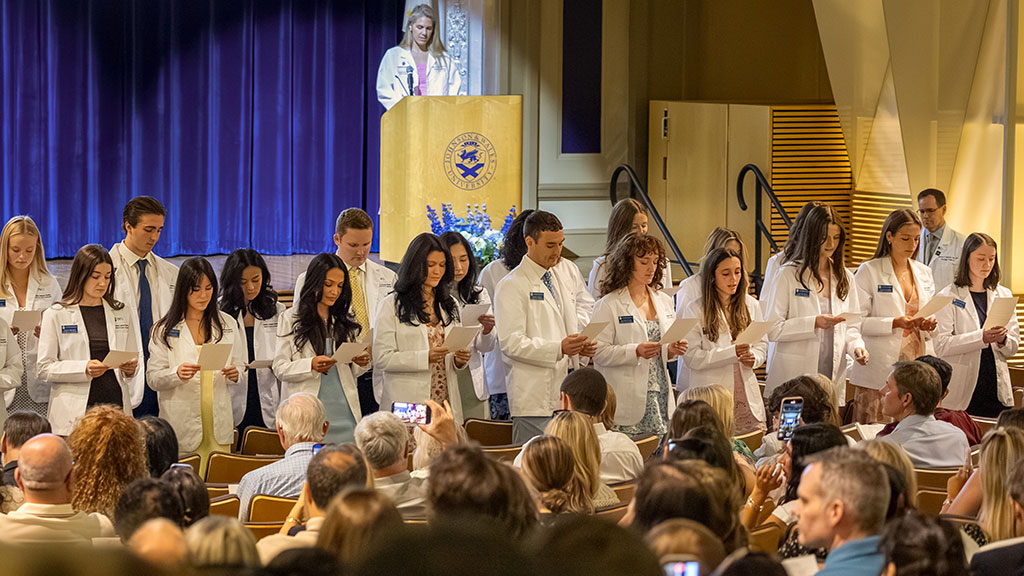 Physician Assistant Class of 2027 recite the PA professional oath